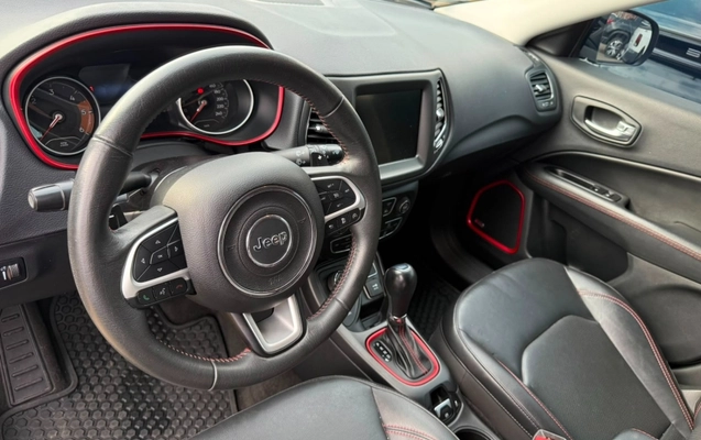 imagem-https://www.socarrao.com.br/sc-vehicle-images-prod/3199287/1787162577058-2dxQdn8roWS3JVBMjXo4KVqpFgVhHItf.jpg