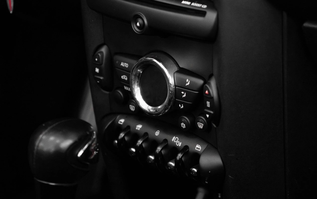 imagem-https://www.socarrao.com.br/sc-vehicle-images-prod/3199893/1787241186741-52fee233-b508-4964-a7ec-121da70ff9a6.jpg