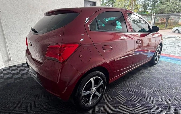 imagem-https://www.socarrao.com.br/sc-vehicle-images-prod/3200035/1789563283166-8368195_14_B_1c4a9d7167.jpeg