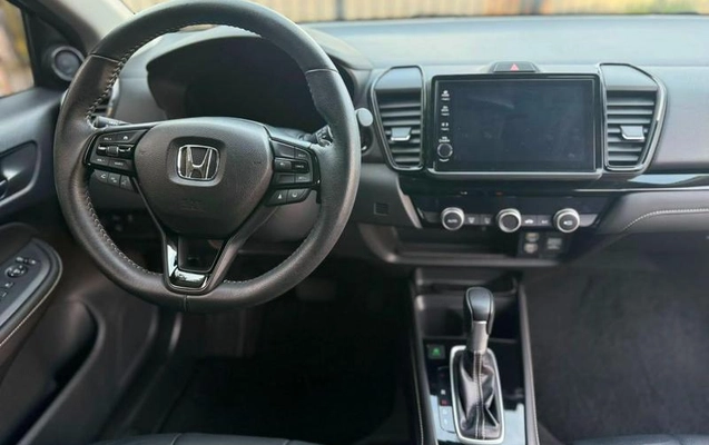 imagem-https://www.socarrao.com.br/sc-vehicle-images-prod/3200080/1786986854762-8361192_0_B_439082696d.jpeg