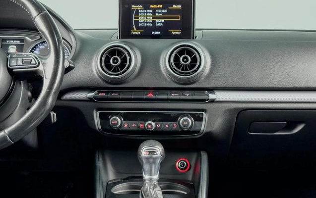 imagem-https://www.socarrao.com.br/sc-vehicle-images-prod/3200276/1789067737051-8375279_10_B_7dc1aec4b3.jpeg