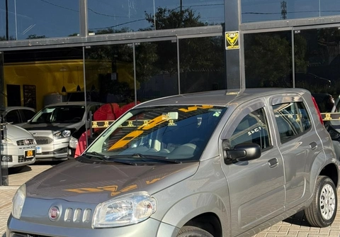 Fiat Uno 2015 Cinza — foto 1 de 3