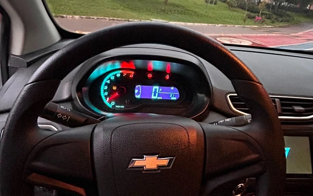 imagem-https://www.socarrao.com.br/sc-vehicle-images-prod/3200356/1786626802767-27f4b602-9db2-465c-8b92-a8c2569d1907.jpg