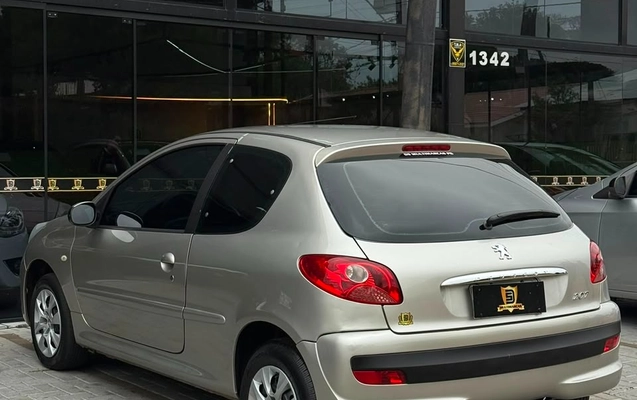imagem-https://www.socarrao.com.br/sc-vehicle-images-prod/3200528/1786627093288-7b3c07a8-4ea2-4375-b861-f4fb5d350ede.jpg