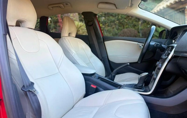 imagem-https://www.socarrao.com.br/sc-vehicle-images-prod/3200647/1790184518353-5184732_1_B_52d74abdff.jpeg
