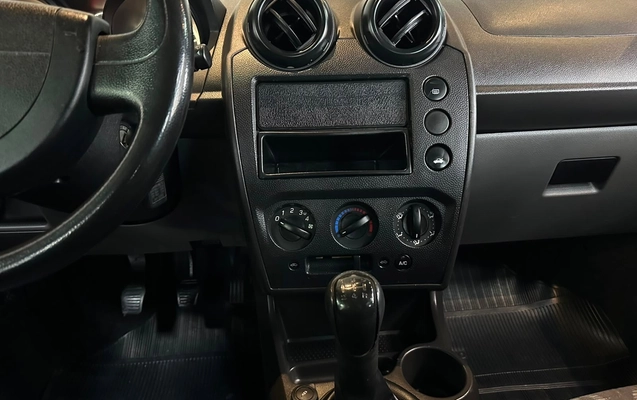 imagem-https://www.socarrao.com.br/sc-vehicle-images-prod/3201576/1788183674279-20cfa9fa9e3b42d293530ff2dc859789_1786631067876.jpg