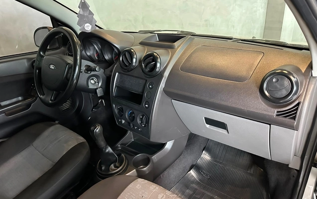 imagem-https://www.socarrao.com.br/sc-vehicle-images-prod/3201576/1788183674280-783707a7d5aa46b1a83c008857d45ea7_1786631067879.jpg