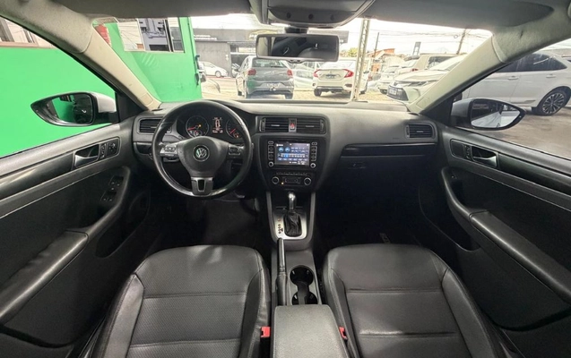 imagem-https://www.socarrao.com.br/sc-vehicle-images-prod/3201767/1788979496655-gb-0c5f051.jpeg