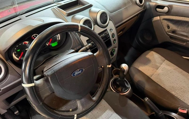 imagem-https://www.socarrao.com.br/sc-vehicle-images-prod/3201779/1786630851880-8193232_12_B_bc7de43be6.jpeg