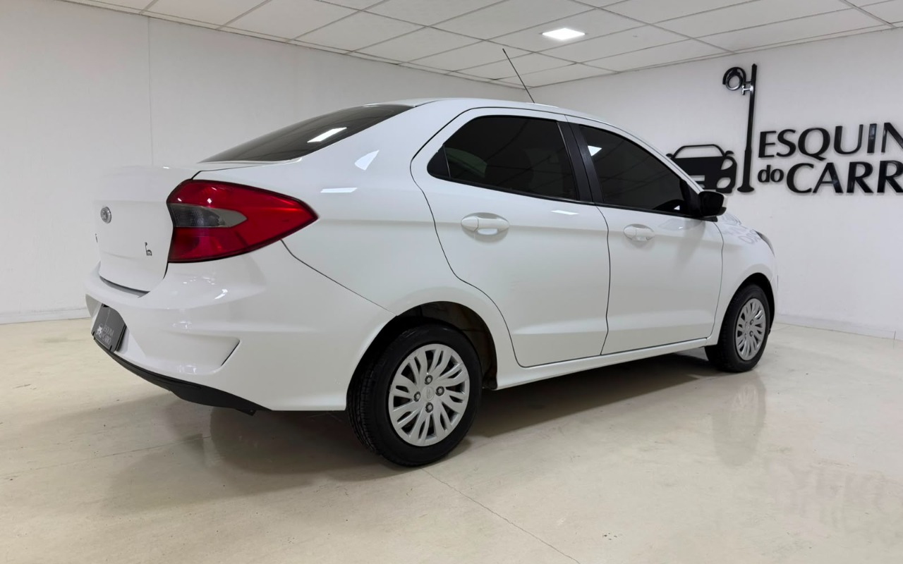 imagem-https://www.socarrao.com.br/sc-vehicle-images-prod/3201874/1786630853372-V2hhdHNBcHAgSW1hZ2UgMjAyNi0wOC0xMSBhdCAxMC4yNy4yNyAoMykuanBlZw.jpeg