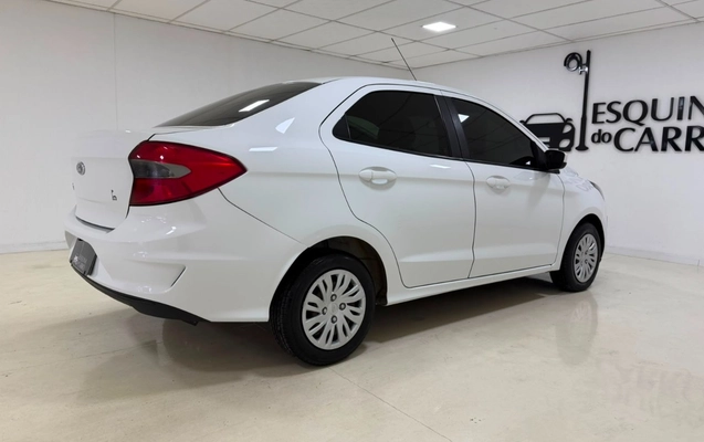 imagem-https://www.socarrao.com.br/sc-vehicle-images-prod/3201874/1786630853372-V2hhdHNBcHAgSW1hZ2UgMjAyNi0wOC0xMSBhdCAxMC4yNy4yNyAoMykuanBlZw.jpeg