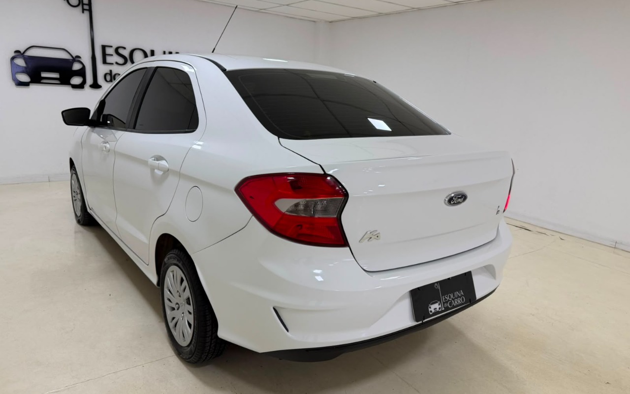 imagem-https://www.socarrao.com.br/sc-vehicle-images-prod/3201874/1786630853601-V2hhdHNBcHAgSW1hZ2UgMjAyNi0wOC0xMSBhdCAxMC4yNy4yOC5qcGVn.jpeg