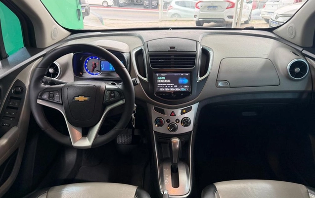 imagem-https://www.socarrao.com.br/sc-vehicle-images-prod/3202063/1788976161649-gb-d990f63.jpeg