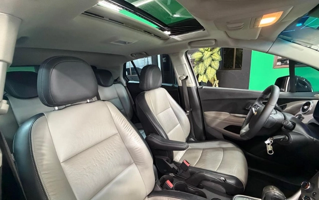imagem-https://www.socarrao.com.br/sc-vehicle-images-prod/3202063/1788976161659-gb-11b61ea.jpeg