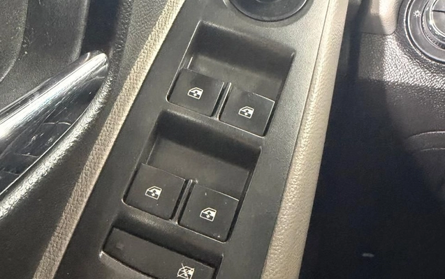 imagem-https://www.socarrao.com.br/sc-vehicle-images-prod/3202063/1788976161666-gb-b9ec5ff.jpeg