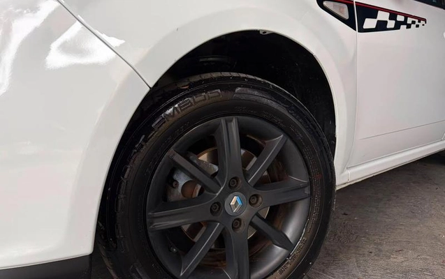 imagem-https://www.socarrao.com.br/sc-vehicle-images-prod/3202154/1786631702546-8333190_14_B_6cb4f85f38.jpeg