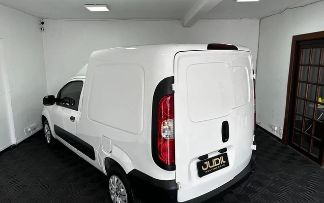 imagem-https://www.socarrao.com.br/sc-vehicle-images-prod/3202450/1786633145584-8376032_13_B_dd738b430f.jpeg