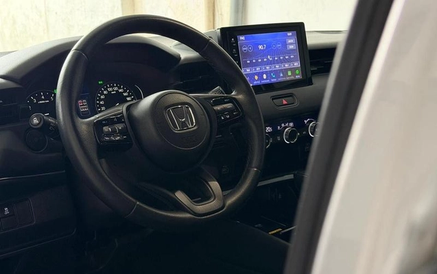 imagem-https://www.socarrao.com.br/sc-vehicle-images-prod/3202699/1789563316890-8375294_9_B_263fabbd5f.jpeg