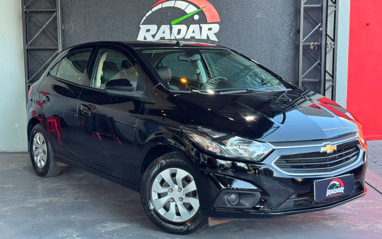 Chevrolet Onix HATCH LT 1.0 8V FlexPower 5p Mec. na cor Preto em Londrina / PR - 3202879