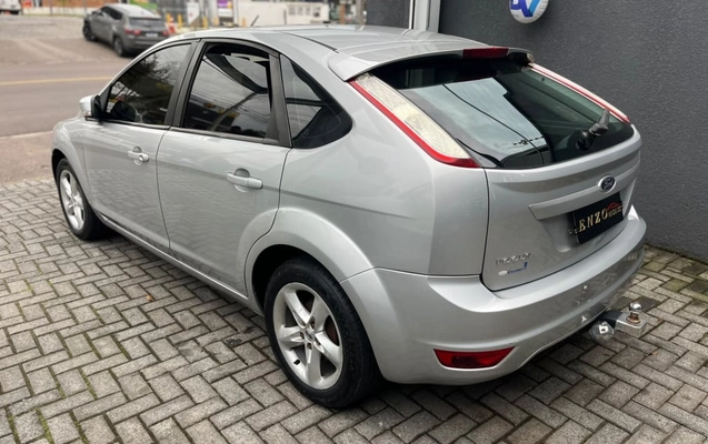 imagem-https://www.socarrao.com.br/sc-vehicle-images-prod/3203414/1787162411289-vehicle_image_1786735052_5e278c963436b21d5ad861bfdd8ea0eb.jpeg