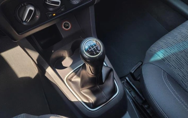 imagem-https://www.socarrao.com.br/sc-vehicle-images-prod/3203423/1789268334182-8376305_13_B_f6ad803232.jpeg