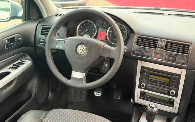 imagem-https://www.socarrao.com.br/sc-vehicle-images-prod/3204426/1790110046682-8376334_4_B_28d6deba86.jpeg