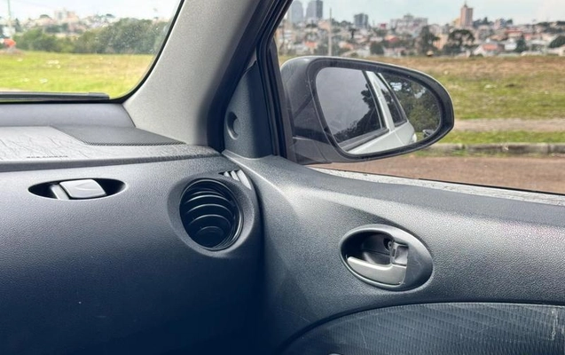 imagem-https://www.socarrao.com.br/sc-vehicle-images-prod/3204444/1788554272192-8323924_10_B_3c12c67475.jpeg