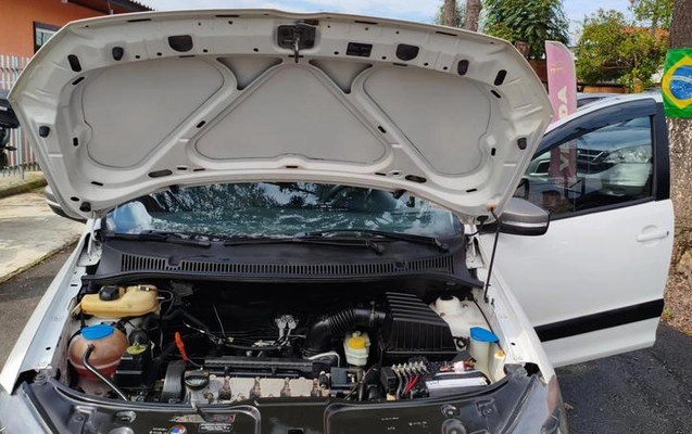 imagem-https://www.socarrao.com.br/sc-vehicle-images-prod/3204479/1786637915408-8325621_17_B_b02133a80e.jpeg