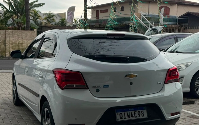imagem-https://www.socarrao.com.br/sc-vehicle-images-prod/3204955/1786639018319-V2hhdHNBcHAgSW1hZ2UgMjAyNi0wOC0xMyBhdCAxMi41MS4wMy5qcGVn.jpeg