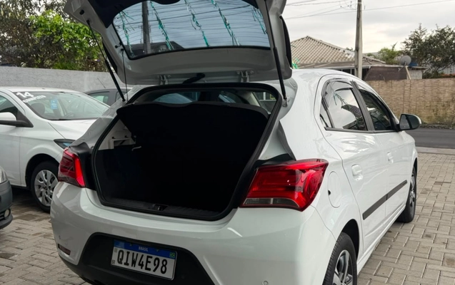imagem-https://www.socarrao.com.br/sc-vehicle-images-prod/3204955/1786639018430-V2hhdHNBcHAgSW1hZ2UgMjAyNi0wOC0xMyBhdCAxMi41MS4wMi5qcGVn.jpeg