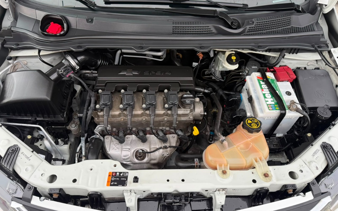 imagem-https://www.socarrao.com.br/sc-vehicle-images-prod/3204955/1786639018728-V2hhdHNBcHAgSW1hZ2UgMjAyNi0wOC0xMyBhdCAxMi41MS4wMiAoMSkuanBlZw.jpeg
