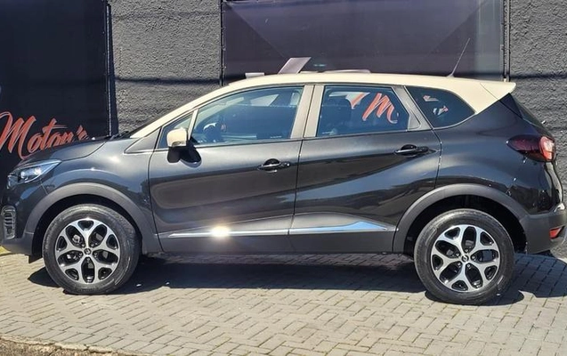 imagem-https://www.socarrao.com.br/sc-vehicle-images-prod/3205031/1787343876371-8376585_13_B_75d00c6e70.jpeg