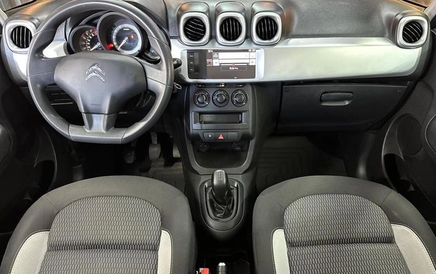 imagem-https://www.socarrao.com.br/sc-vehicle-images-prod/3205160/1788353722653-8358036_7_B_71eea737f4.jpeg