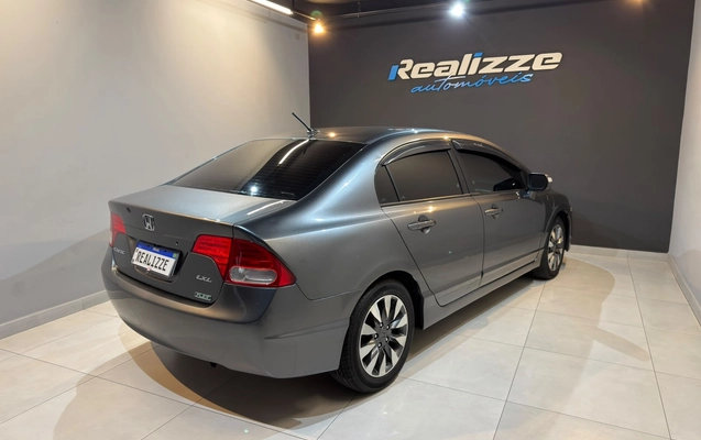 imagem-https://www.socarrao.com.br/sc-vehicle-images-prod/3205214/1786639569398-003_78f23c51aa0e8ef1221eeae546072457.jpeg