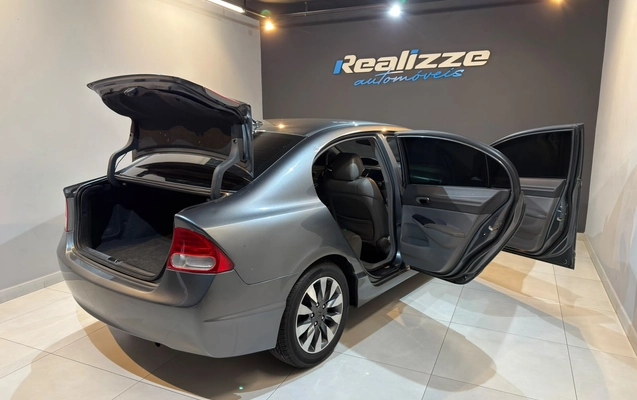 imagem-https://www.socarrao.com.br/sc-vehicle-images-prod/3205214/1786639569405-003_9d812a10a429d2c9e5b25b792346bc6c.jpeg