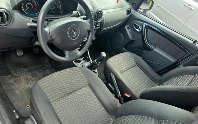 imagem-https://www.socarrao.com.br/sc-vehicle-images-prod/3205319/1789827611699-9nqw9X58HD9dkba3a3ctZxtfpT9eiUBd.jpg