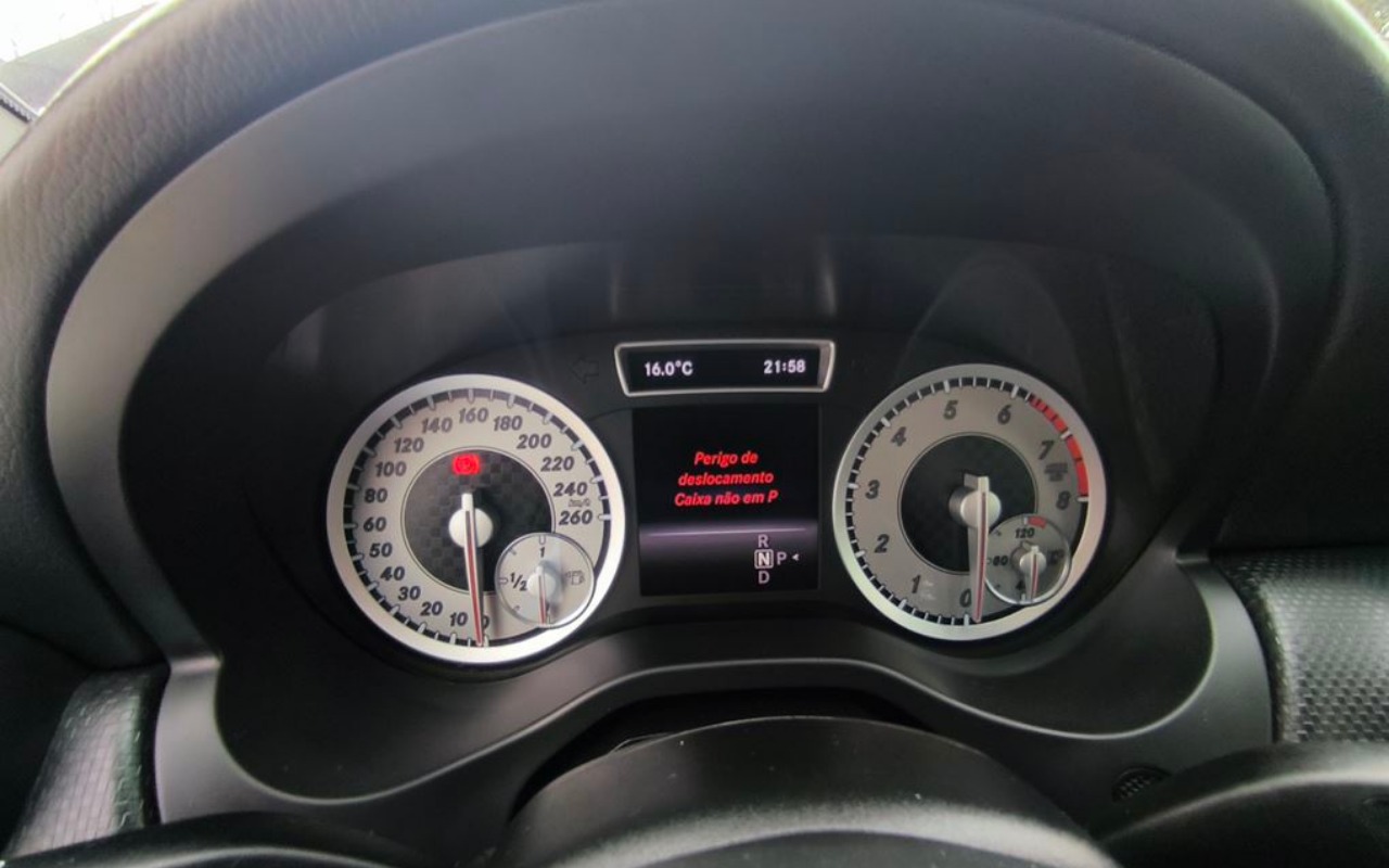 imagem-https://www.socarrao.com.br/sc-vehicle-images-prod/3205321/1786656324301-SU1HXzIwMjYwODEzXzA5NTUzMyAoQ29weSkuanBn.jpg