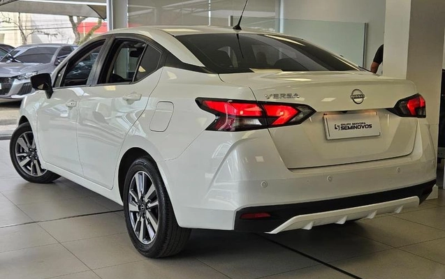 imagem-https://www.socarrao.com.br/sc-vehicle-images-prod/3205471/1786640146808-8376677_8_B_5be92cecff.jpeg