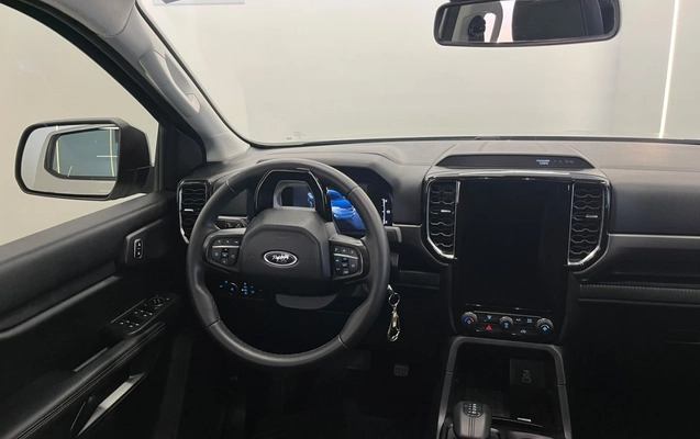 imagem-https://www.socarrao.com.br/sc-vehicle-images-prod/3205472/1786640201726-7_012618.jpg