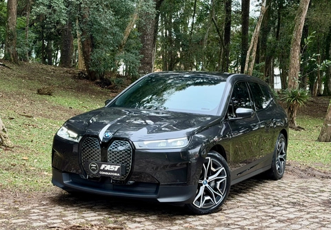 Bmw iX 2024 Cinza — foto 1 de 3