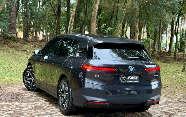 imagem-https://www.socarrao.com.br/sc-vehicle-images-prod/3205475/1787950467058-d77d4e46-7b49-464f-847c-ed07c8002720.jpg