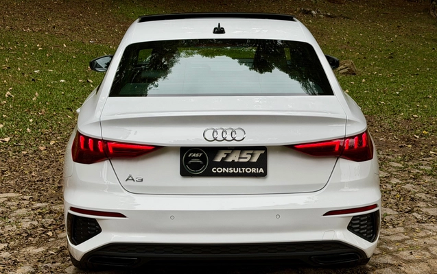 imagem-https://www.socarrao.com.br/sc-vehicle-images-prod/3205484/1786640269492-c08c9f27-4333-418d-8c16-152611a0e9f7.jpg