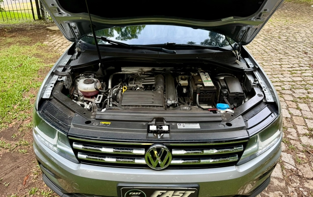 imagem-https://www.socarrao.com.br/sc-vehicle-images-prod/3205520/1792074195220-33664a26-1bc2-48fa-b962-f58096ff6009.jpg