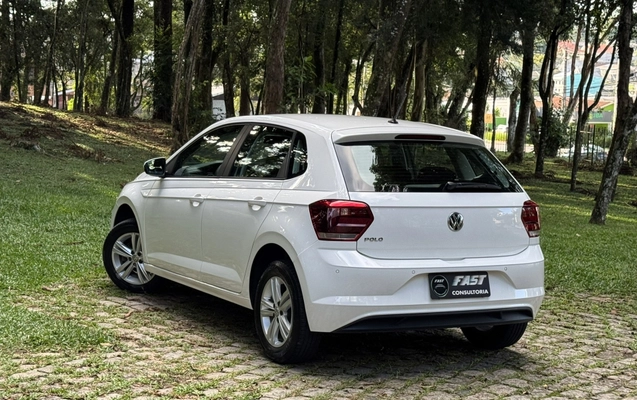 imagem-https://www.socarrao.com.br/sc-vehicle-images-prod/3205521/1786640324268-45cdbb91-6303-4eea-9480-1ff2107d0047.jpg