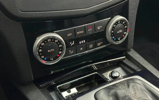 imagem-https://www.socarrao.com.br/sc-vehicle-images-prod/3205619/1786640702295-acc4e6eefcd2467e88a38d36fc1e2b83_1786372288334.jpg