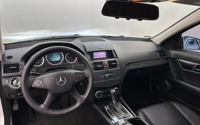 imagem-https://www.socarrao.com.br/sc-vehicle-images-prod/3205619/1786640702296-36be10cadc18492c8481d28b62ec6396_1786372289772.jpg