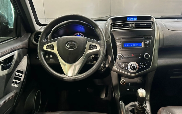 imagem-https://www.socarrao.com.br/sc-vehicle-images-prod/3206344/1786642468271-003_6ba9c43082b1fbc9527a1479d6b25477.jpeg