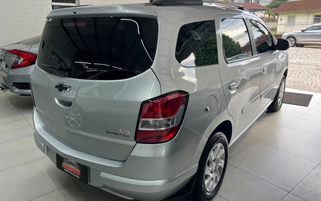 imagem-https://www.socarrao.com.br/sc-vehicle-images-prod/3206387/1786642650002-NzBmNjZlZTAtZmU5Yy00ZWYyLWJjNjMtMzNjZDAzN2FiN2JiLmpwZWc.jpeg