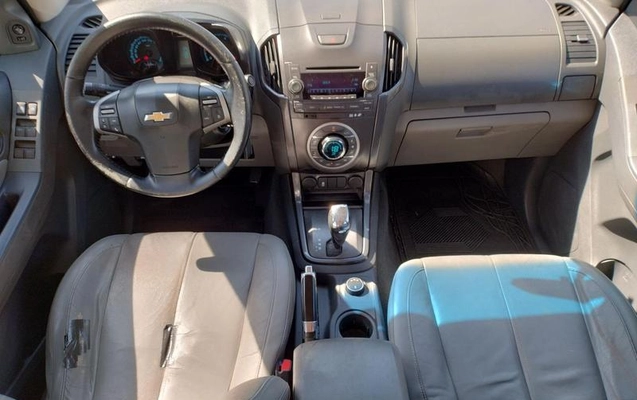 imagem-https://www.socarrao.com.br/sc-vehicle-images-prod/3206548/1788449043201-8374531_6_B_db9792b4bb.jpeg