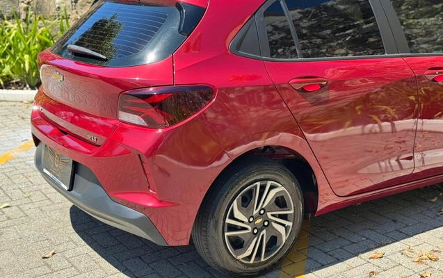imagem-https://www.socarrao.com.br/sc-vehicle-images-prod/3206663/1786643776904-003_9fe22661eca665f9238e087f472ee0d5.jpeg